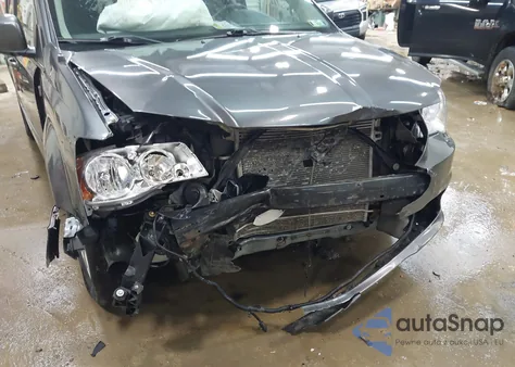 2016 Dodge Grand Caravan Sxt z USA, uszkodzony, nr VIN 2C4RDGCG8GR352756